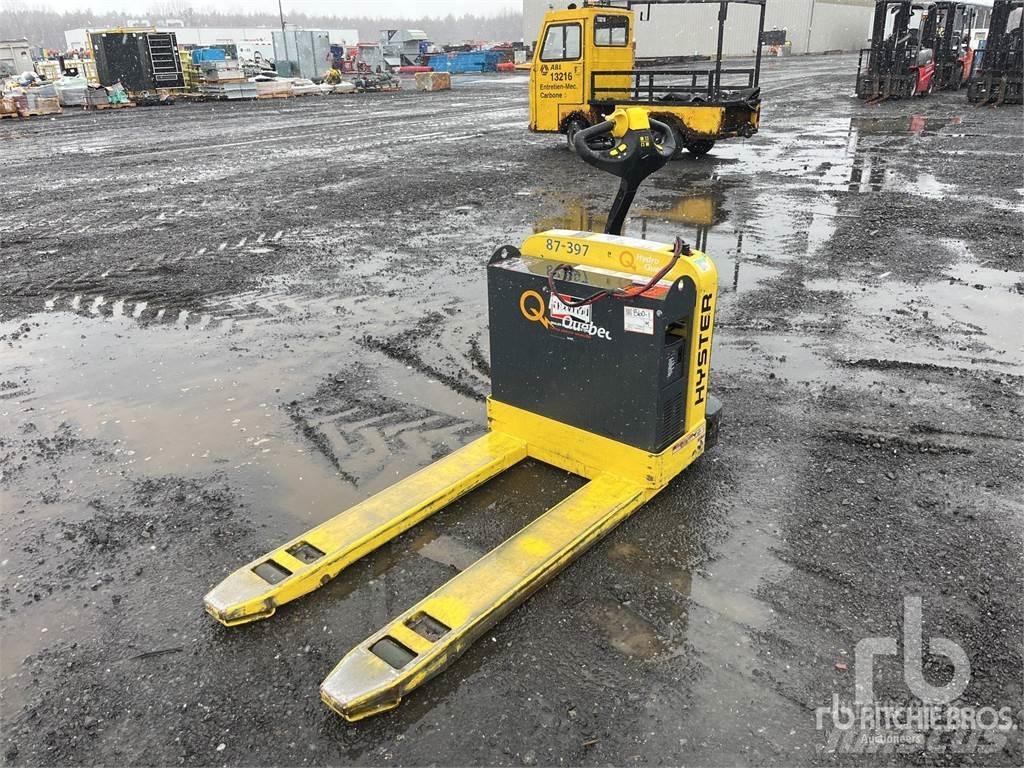Hyster W40Z Padėklų stelažai