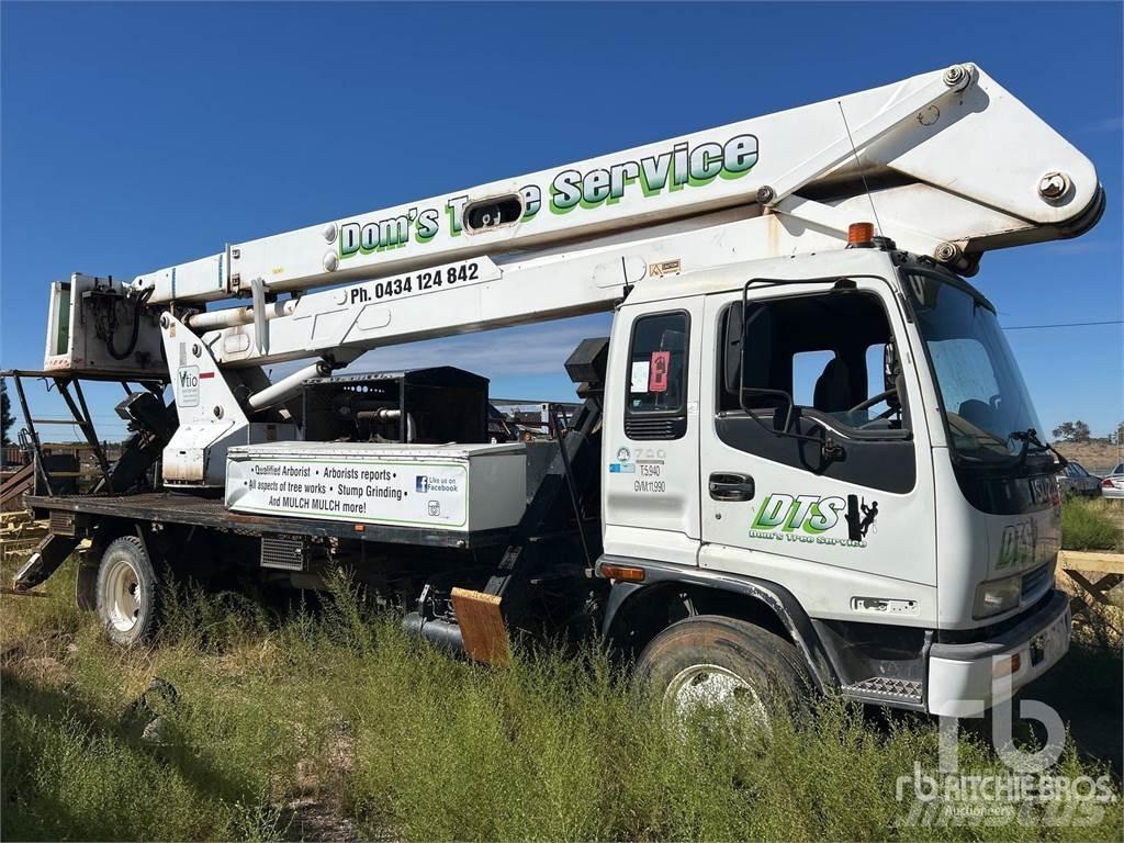 Isuzu FSR700A Ant priekabų montuojamos kėlimo platformos