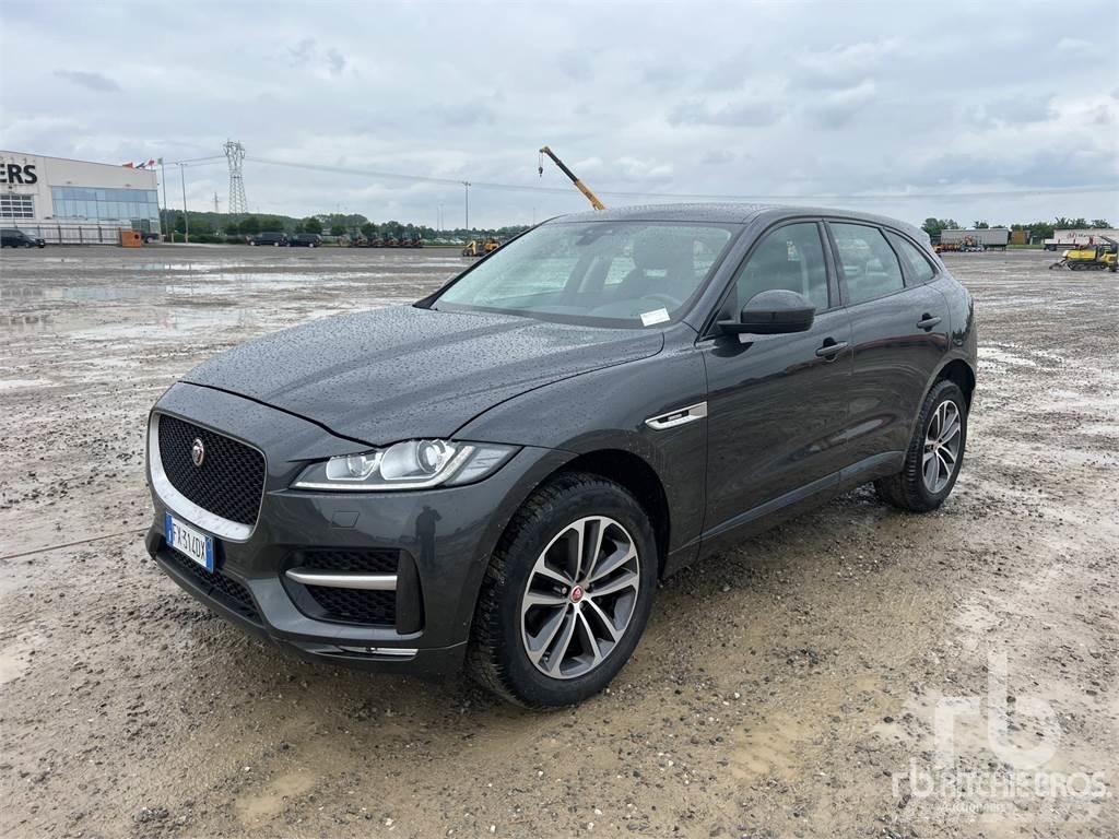 Jaguar F-PACE Pikapai / Bortiniai sunkvežimiai