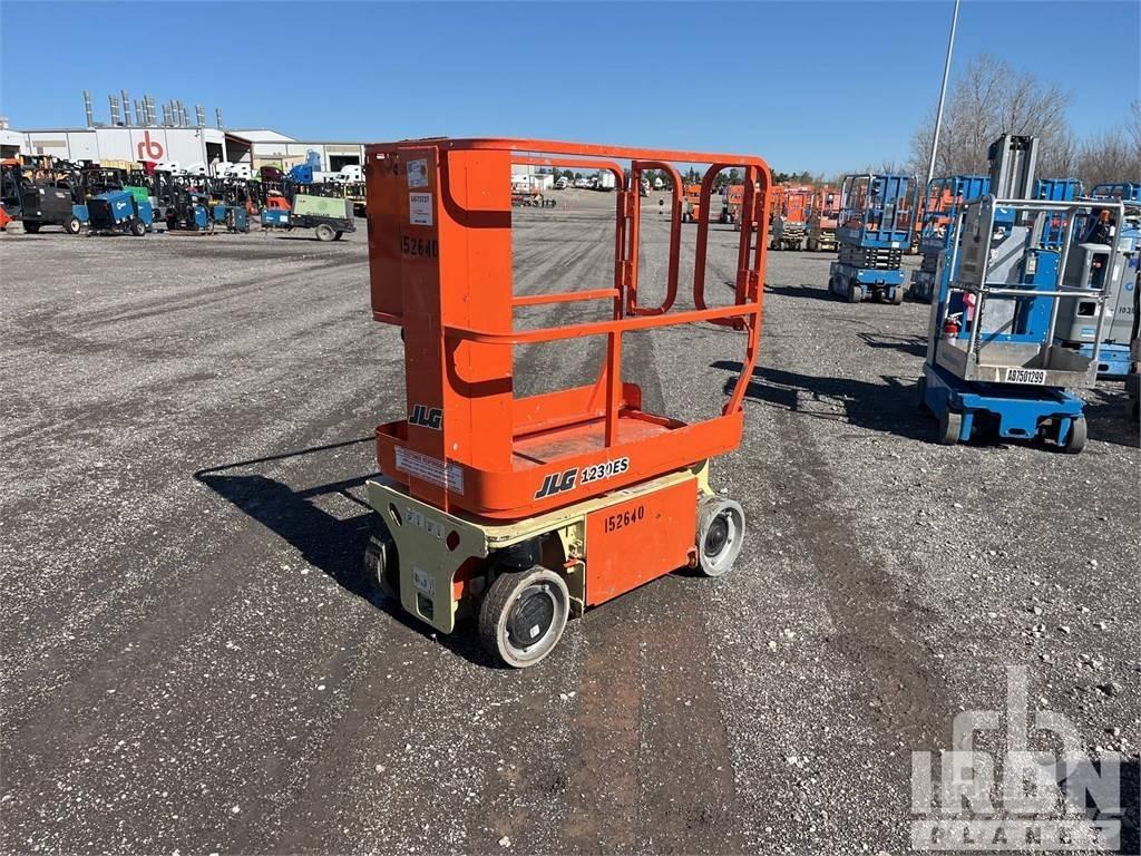 JLG 1230ES Alkūniniai keltuvai