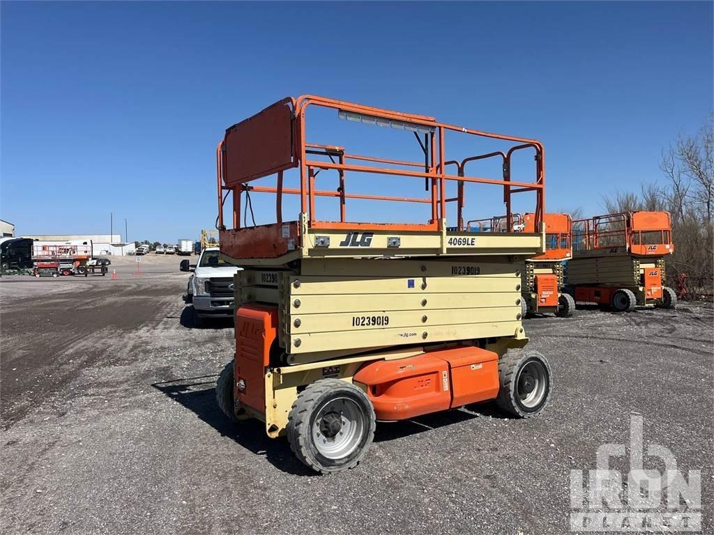 JLG 4069LE Žirkliniai keltuvai