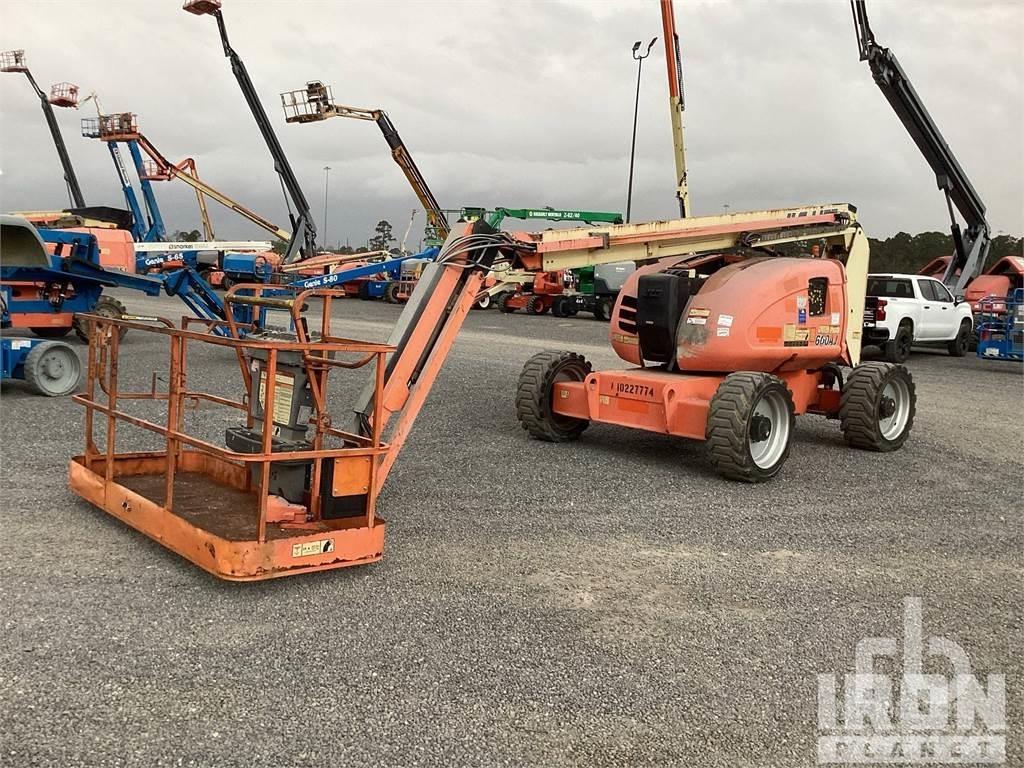 JLG 600AJ Alkūniniai keltuvai