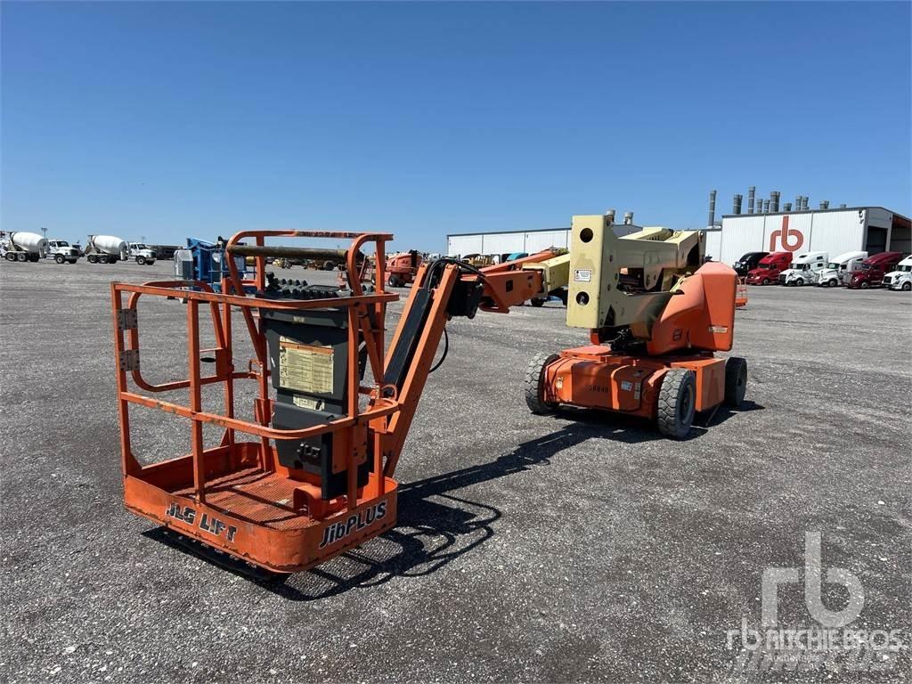 JLG E400AJPN Alkūniniai keltuvai