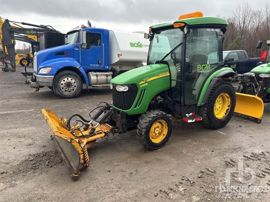 John Deere 3320 Naudoti kompaktiški traktoriai