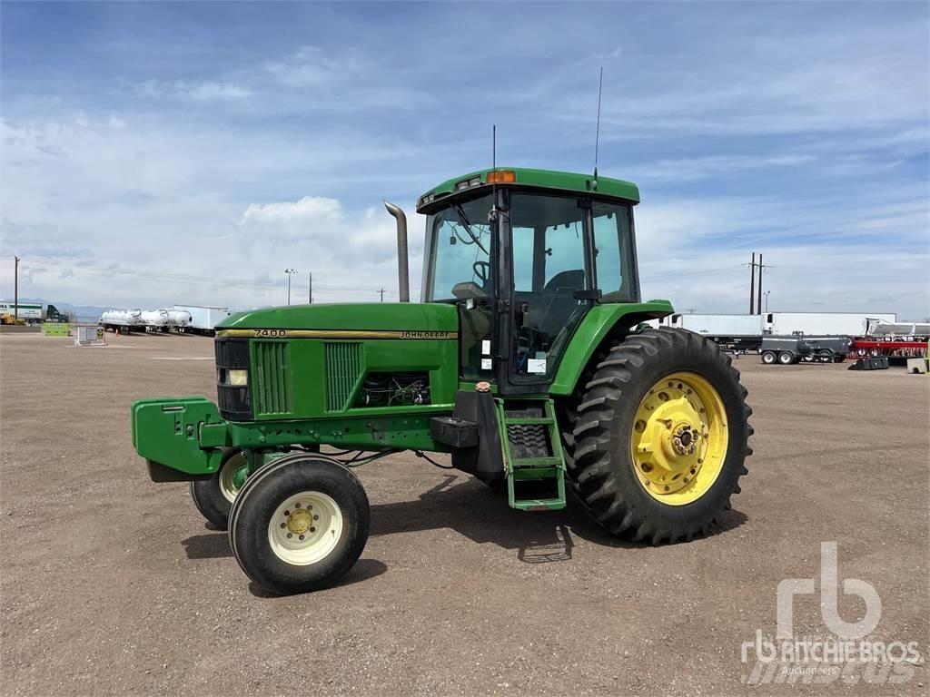 John Deere 7400 Traktoriai