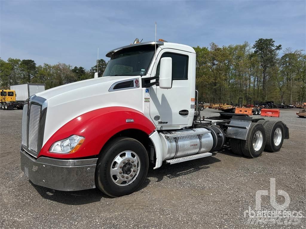 Kenworth T-680 Naudoti vilkikai