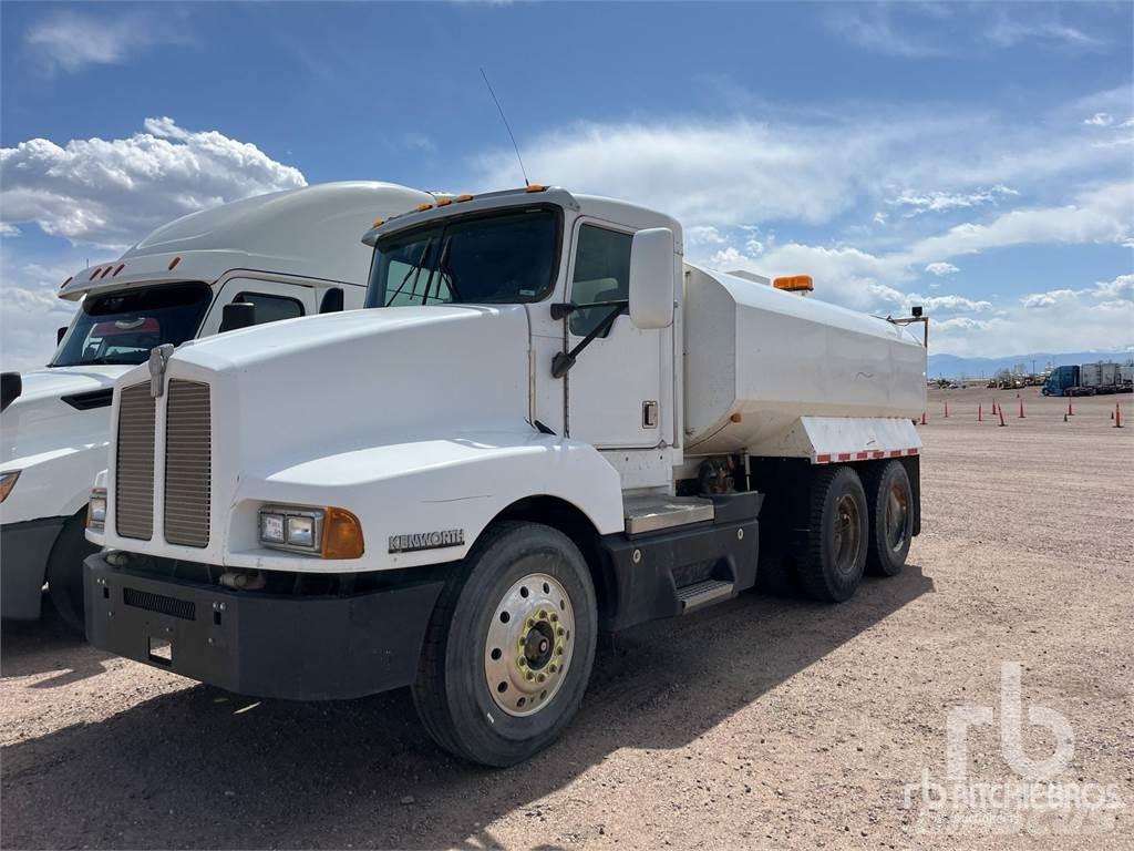 Kenworth T600 Vandens sunkvežimiai