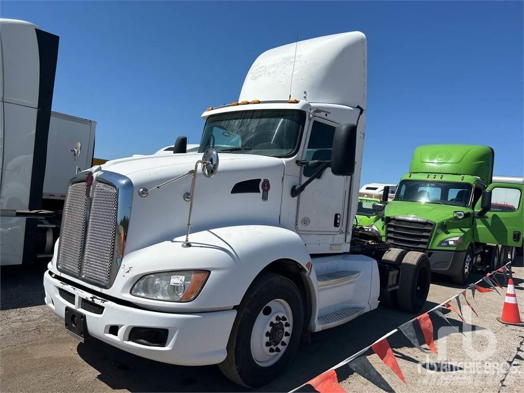 Kenworth T660 Naudoti vilkikai