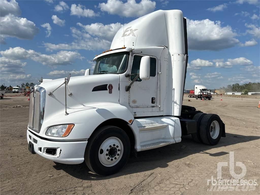Kenworth T660 Naudoti vilkikai