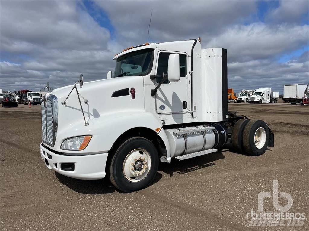 Kenworth T660 Naudoti vilkikai