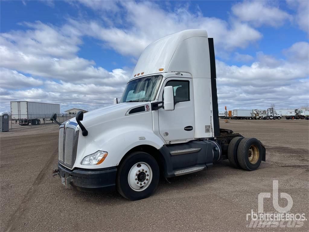 Kenworth T660 Naudoti vilkikai