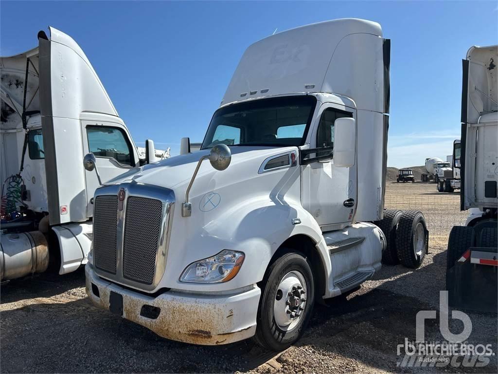 Kenworth T680 Naudoti vilkikai