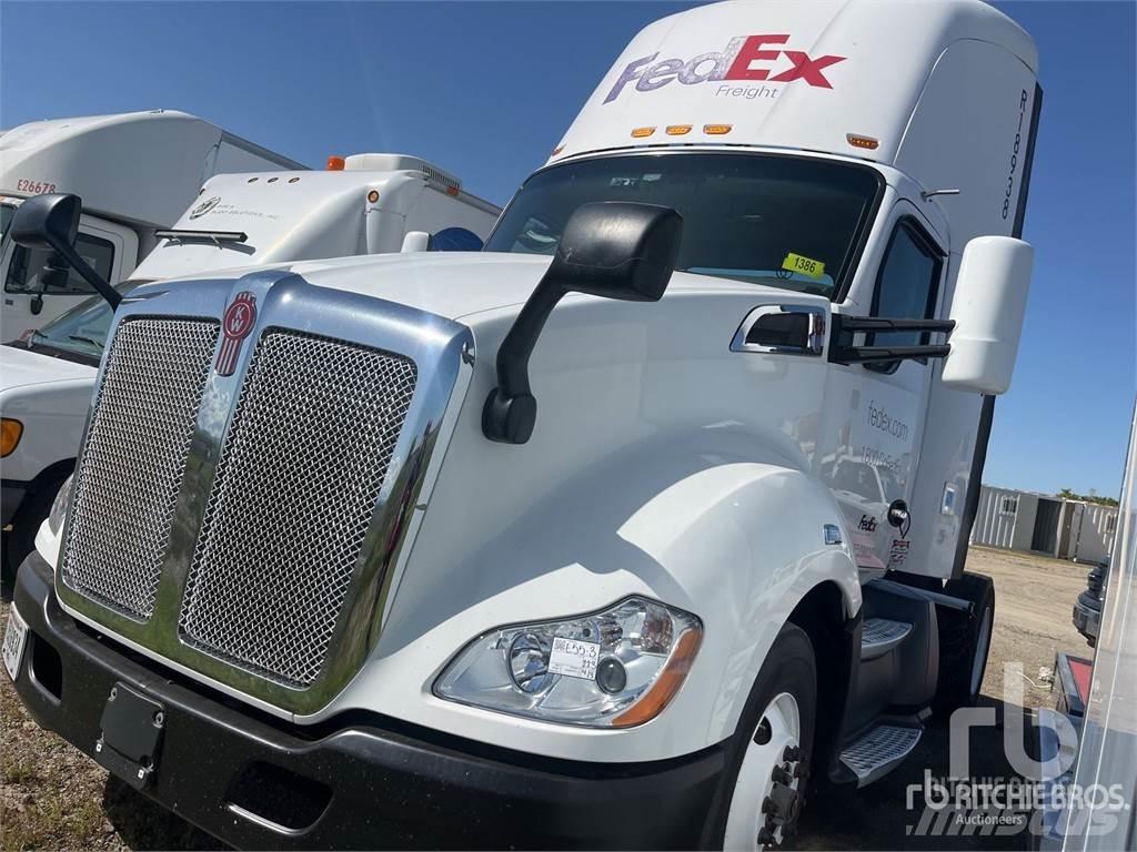 Kenworth T680 Naudoti vilkikai