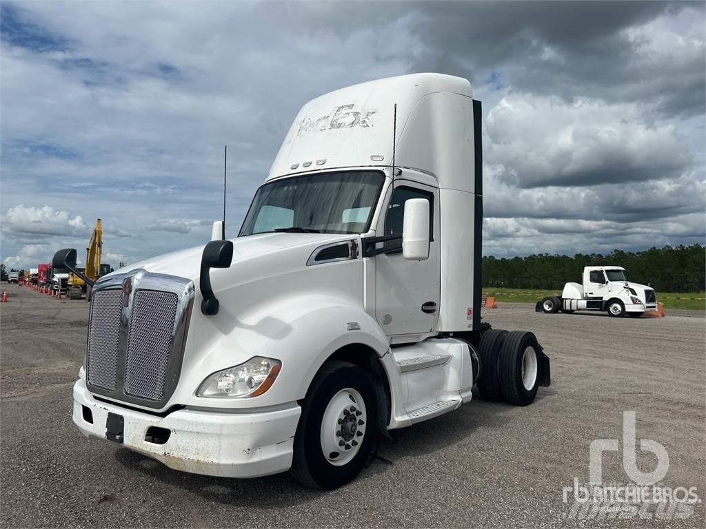 Kenworth T680 Naudoti vilkikai