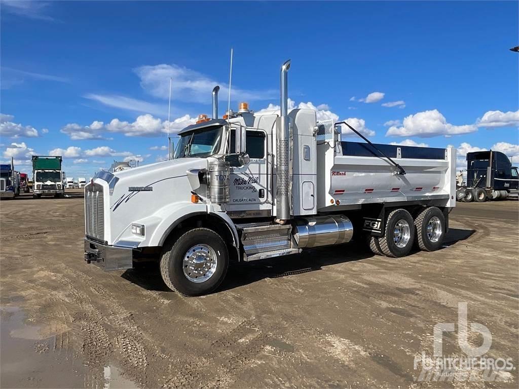 Kenworth T800 Savivarčių priekabų vilkikai