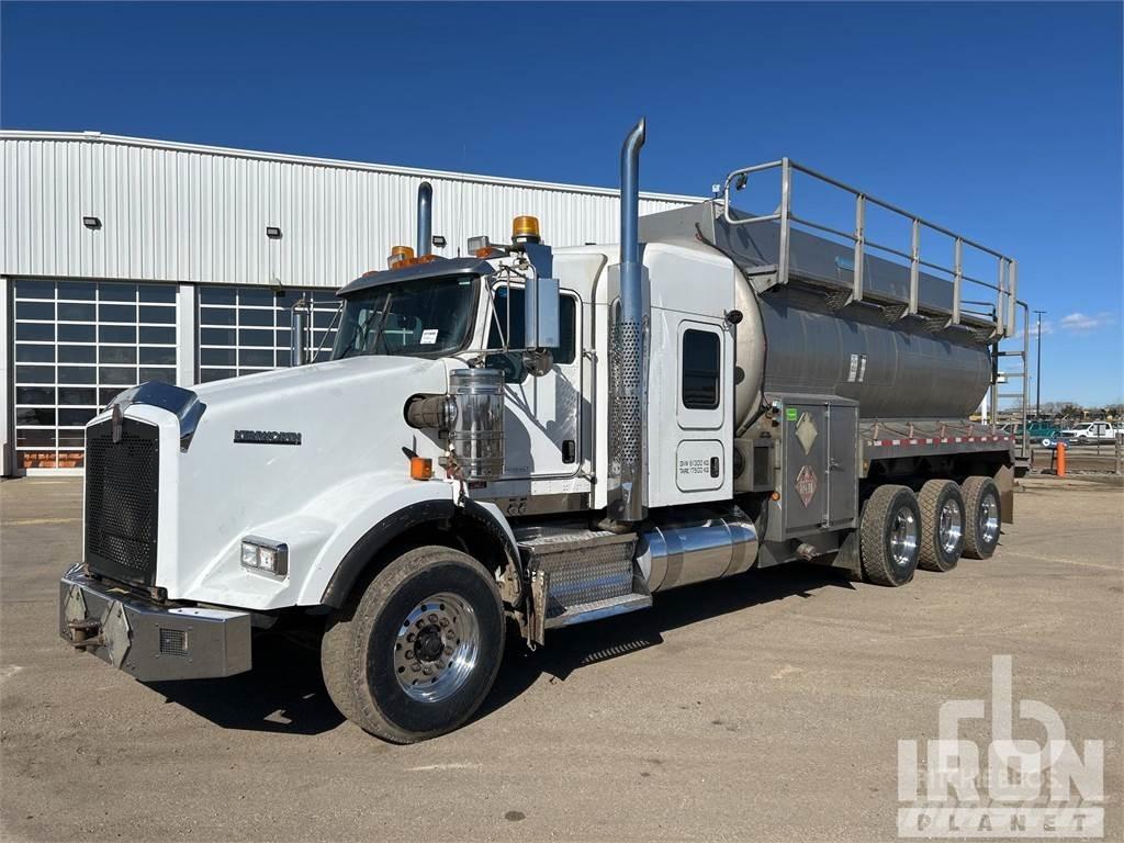 Kenworth T800 Automobilinės cisternos