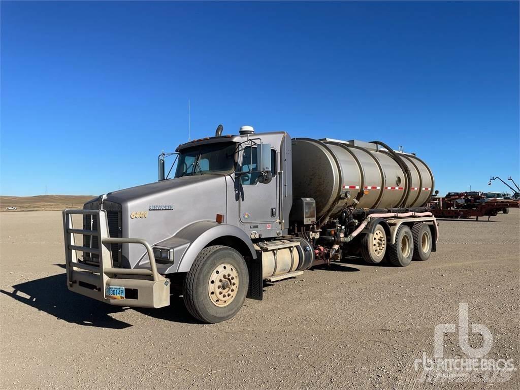 Kenworth T800 Kombinuotos paskirties / vakuuminiai sunkvežimiai