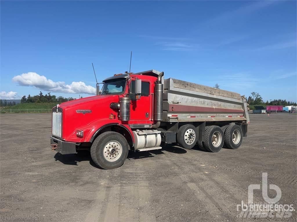 Kenworth T800 Savivarčių priekabų vilkikai