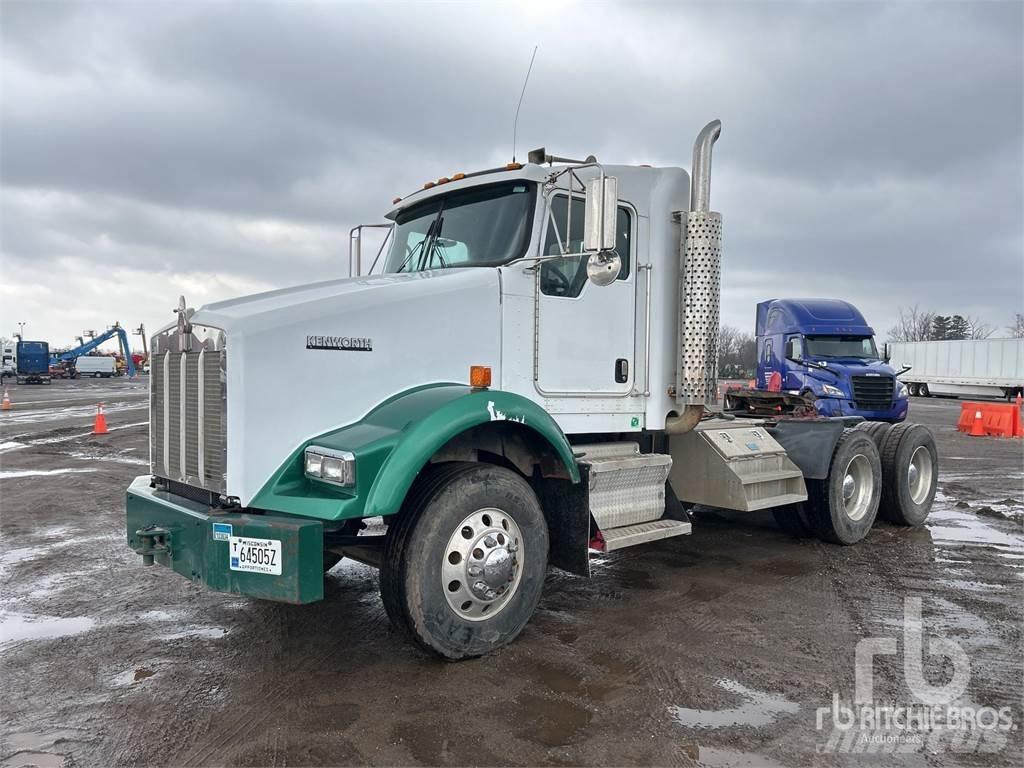 Kenworth T800 Naudoti vilkikai