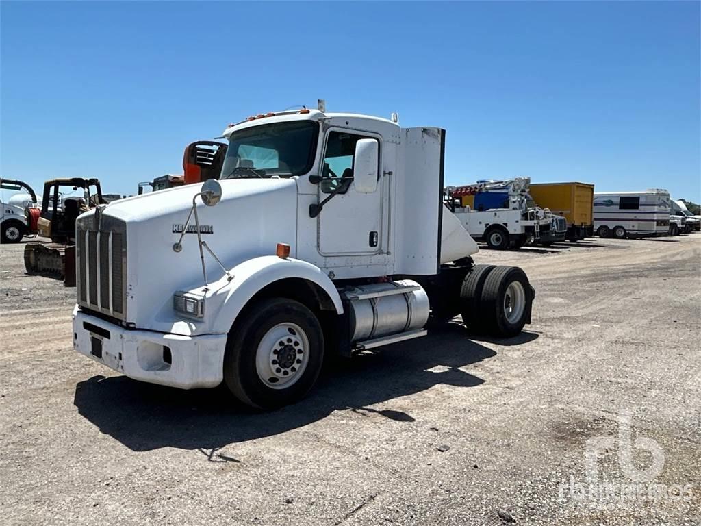 Kenworth T800 Naudoti vilkikai