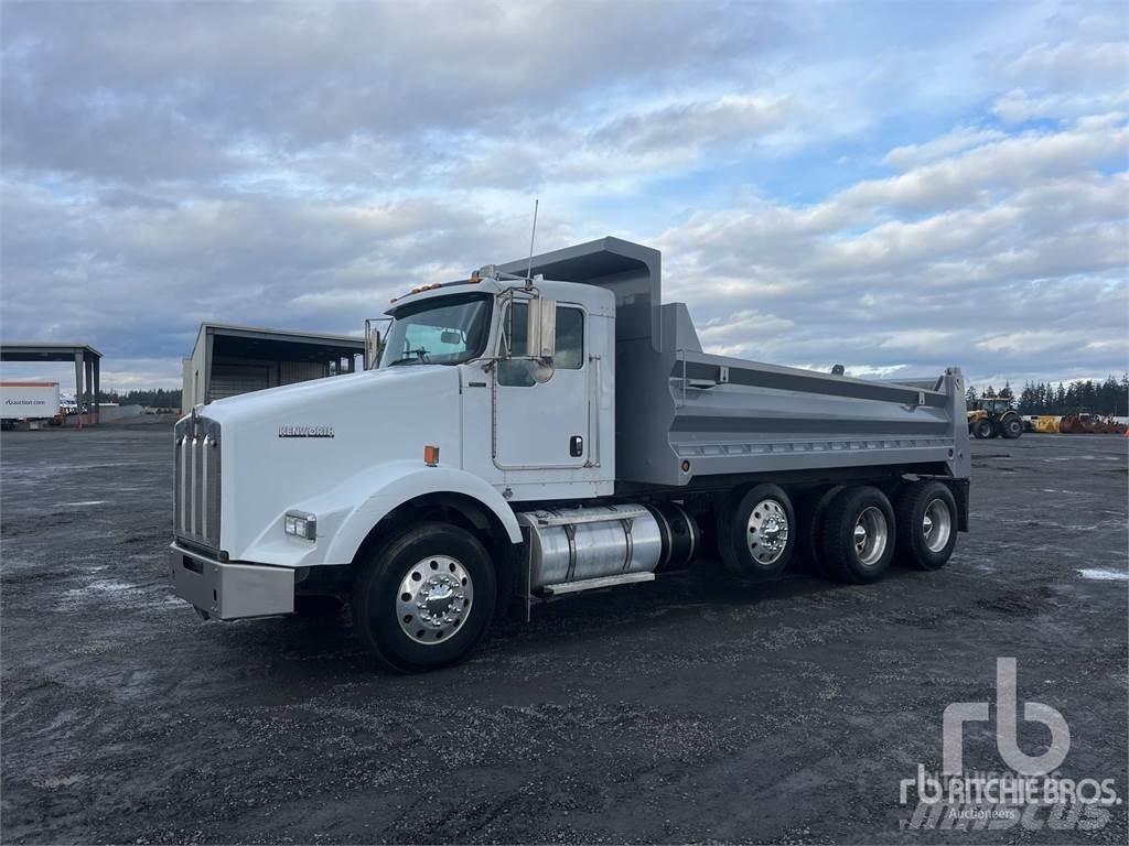 Kenworth T800 Savivarčių priekabų vilkikai