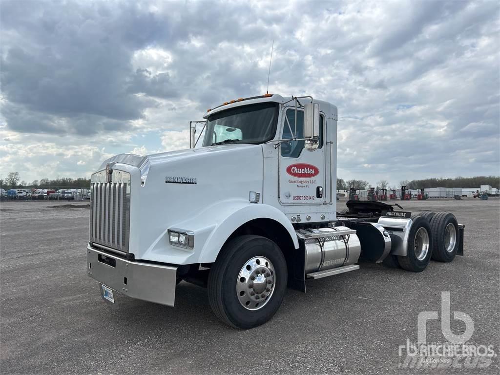 Kenworth T800 Naudoti vilkikai