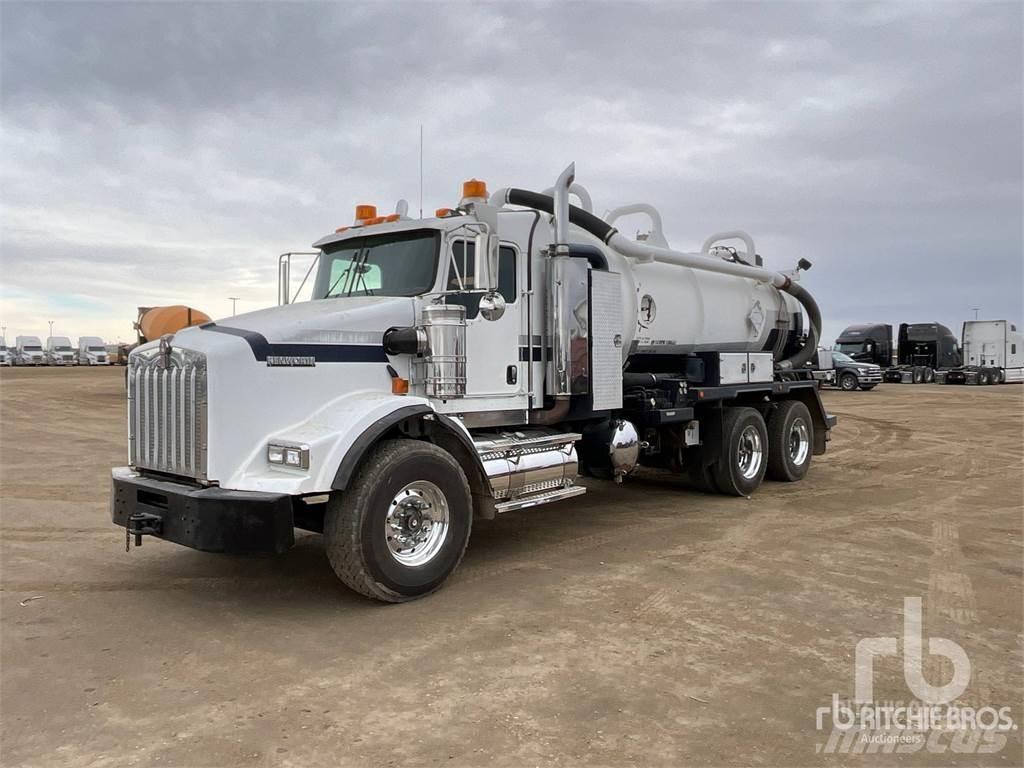 Kenworth T800 Kombinuotos paskirties / vakuuminiai sunkvežimiai