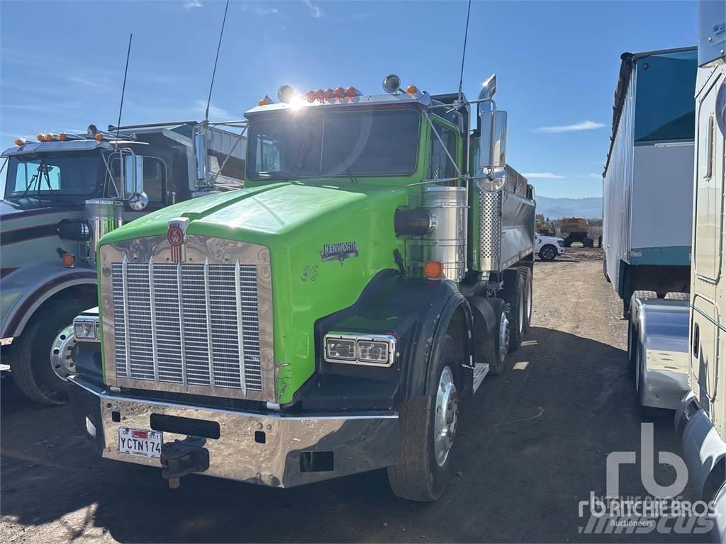 Kenworth T800 Savivarčių priekabų vilkikai