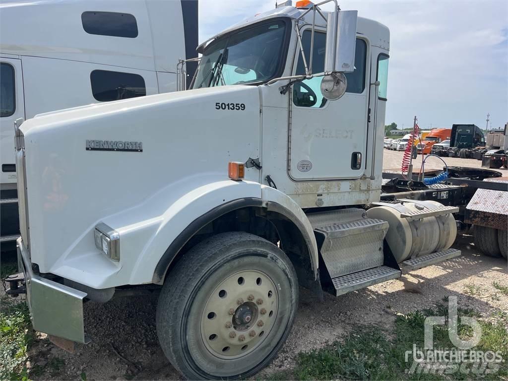Kenworth T800 Naudoti vilkikai
