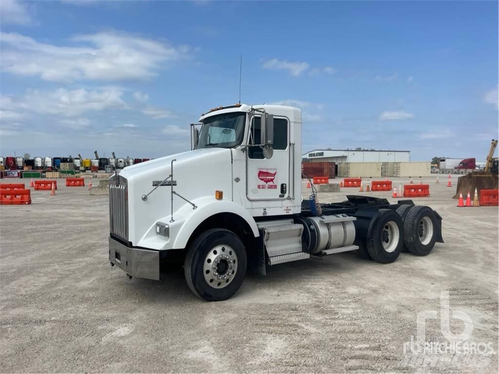 Kenworth T800 Naudoti vilkikai