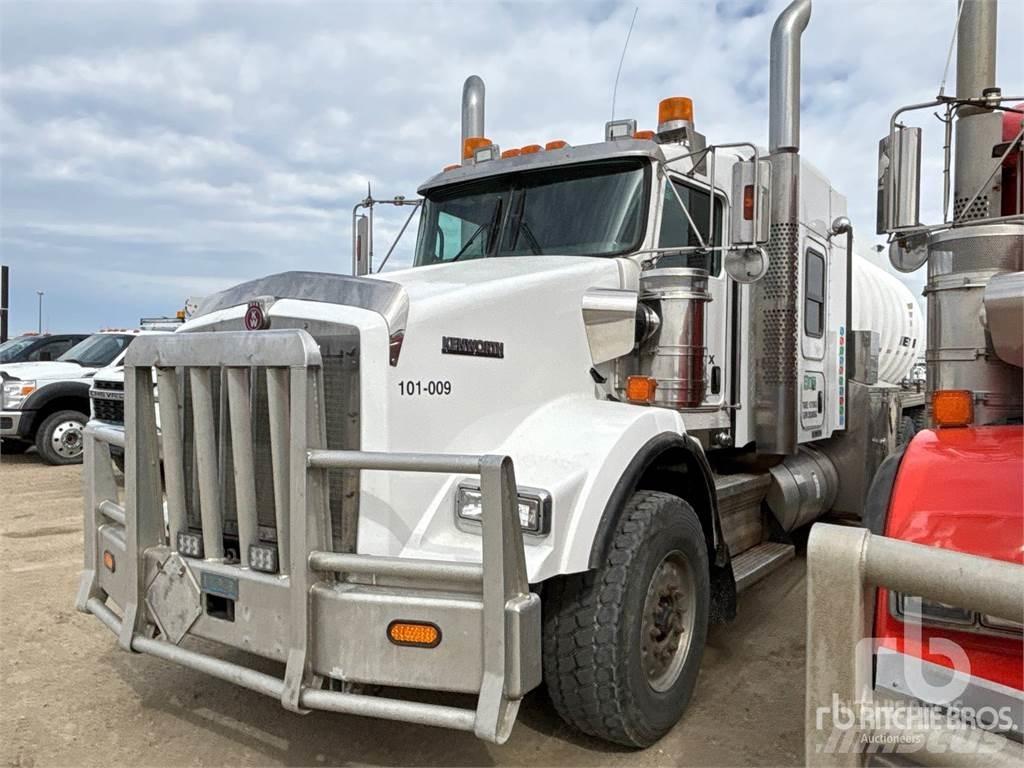 Kenworth T800 Automobilinės cisternos