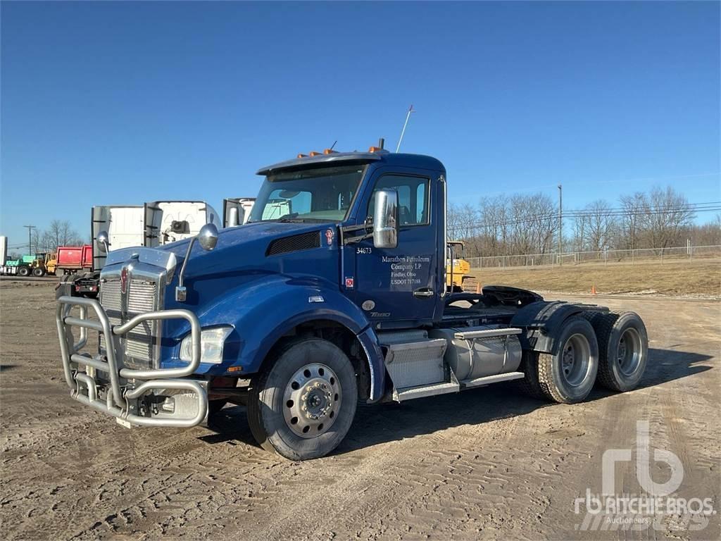 Kenworth T880 Naudoti vilkikai
