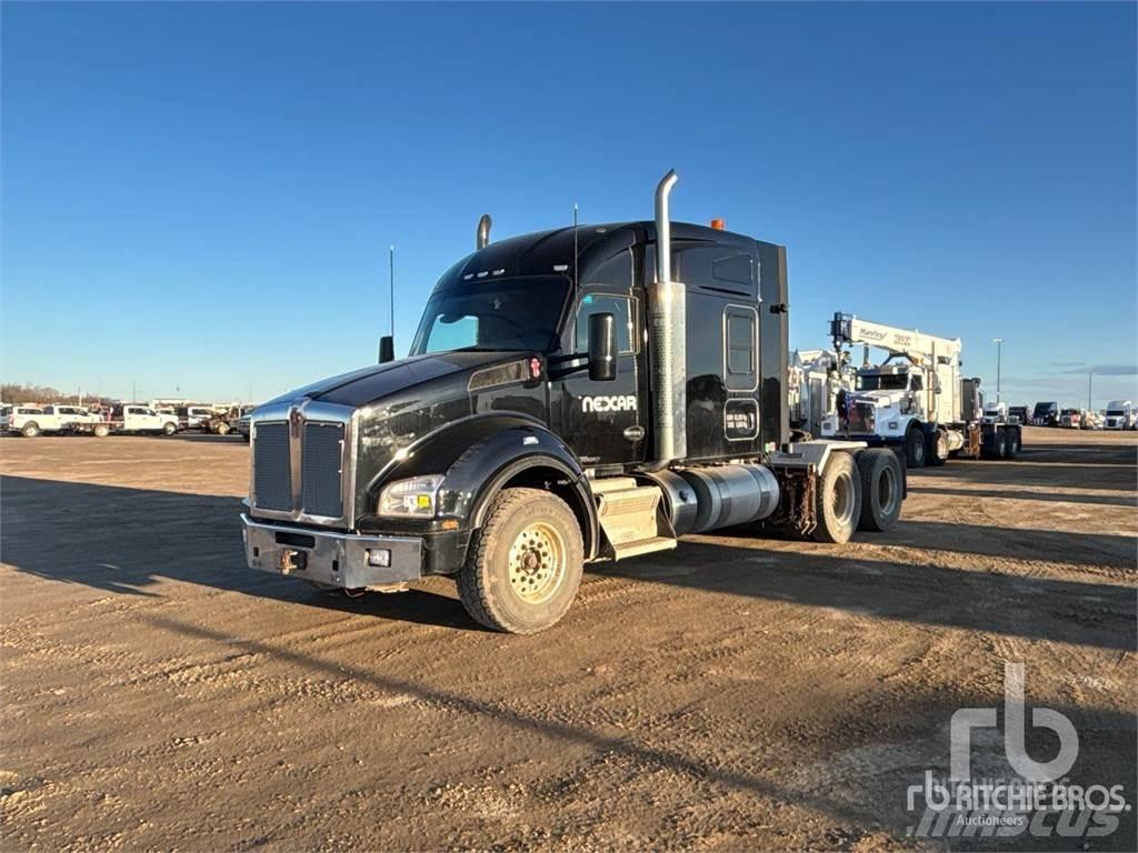 Kenworth T880 Naudoti vilkikai