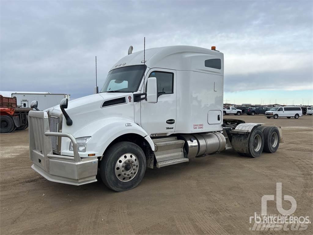 Kenworth T880 Naudoti vilkikai