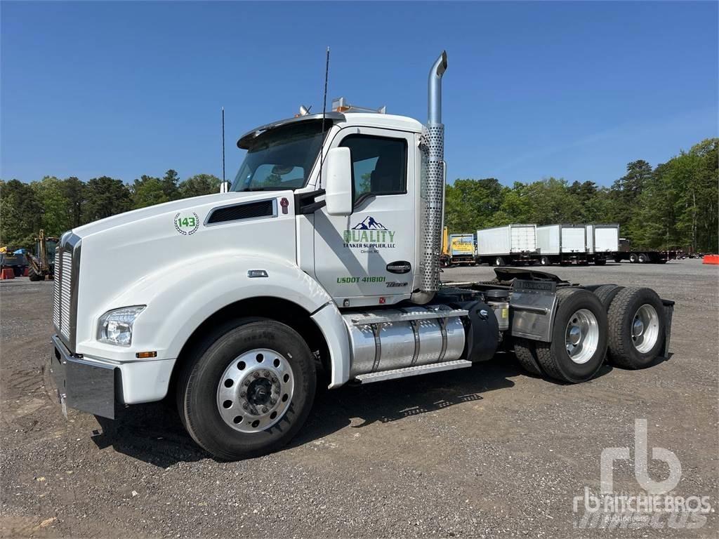 Kenworth T880 Naudoti vilkikai