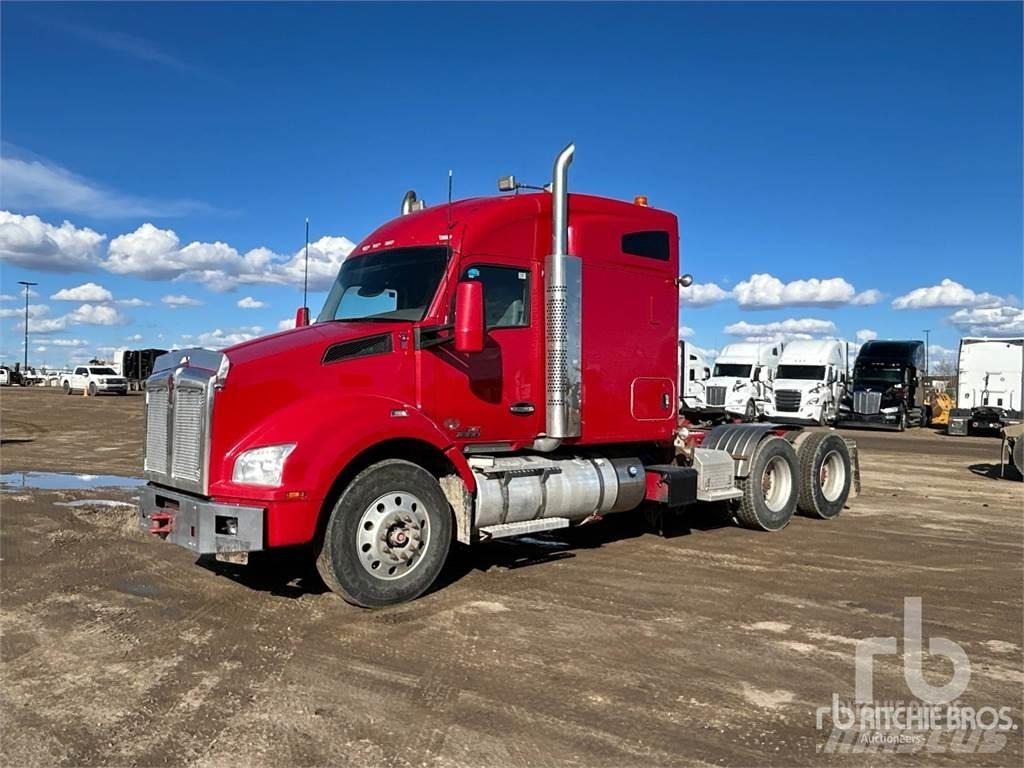 Kenworth T880 Naudoti vilkikai