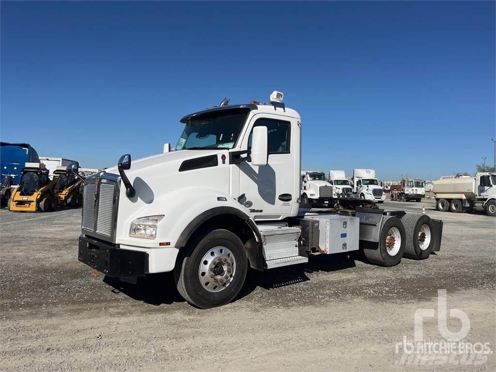 Kenworth T880 Naudoti vilkikai
