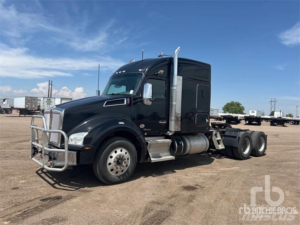 Kenworth T880 Naudoti vilkikai