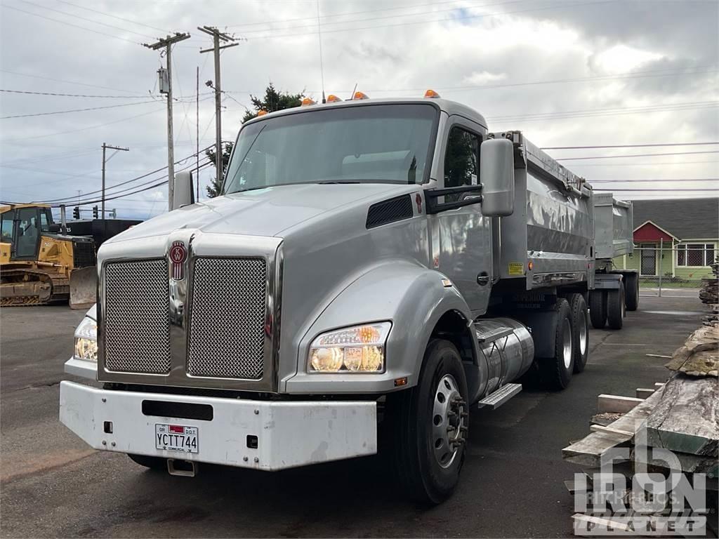 Kenworth T880 Savivarčių priekabų vilkikai