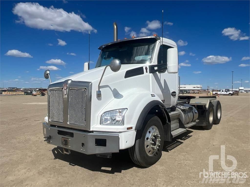 Kenworth T880 Naudoti vilkikai