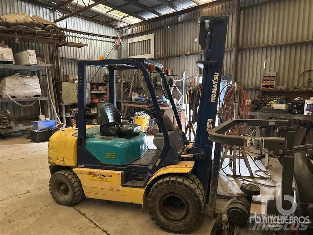 Komatsu FG25T12 Dyzeliniai krautuvai