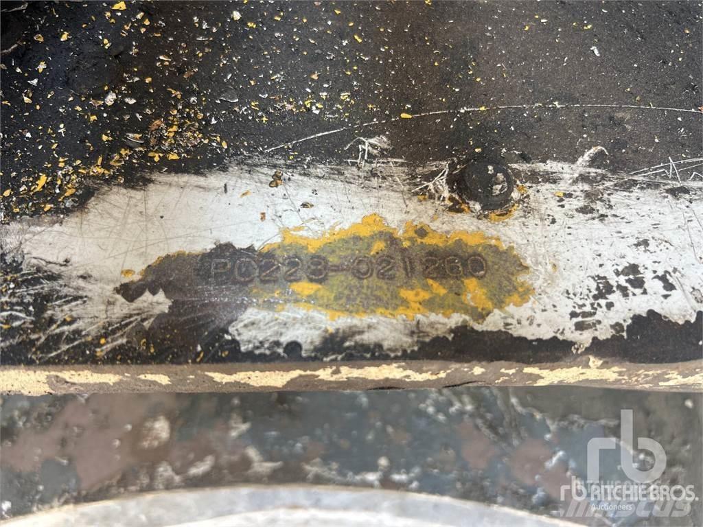 Komatsu PC228US Vikšriniai ekskavatoriai