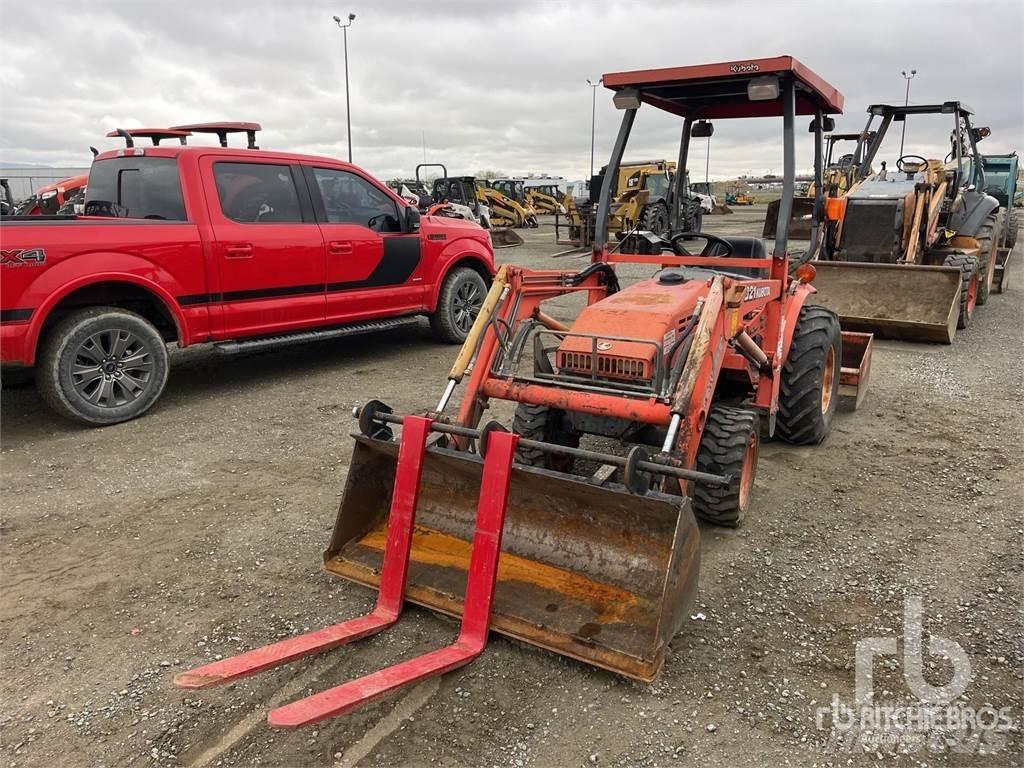 Kubota B21 Naudoti kompaktiški traktoriai