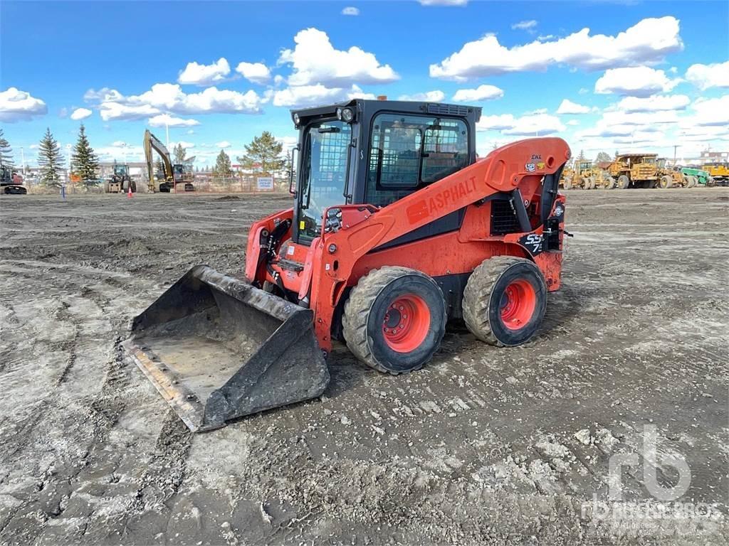 Kubota SSV75 Krautuvai su šoniniu pasukimu