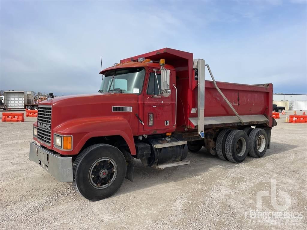 Mack CH613 Savivarčių priekabų vilkikai