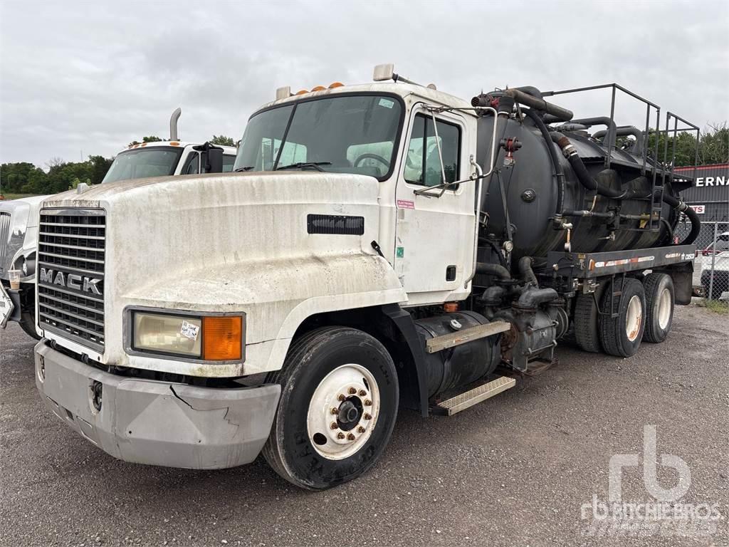 Mack CH613 Kombinuotos paskirties / vakuuminiai sunkvežimiai