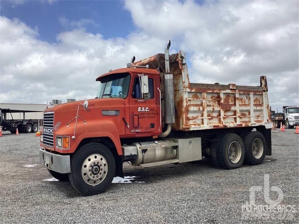 Mack CH613 Savivarčių priekabų vilkikai