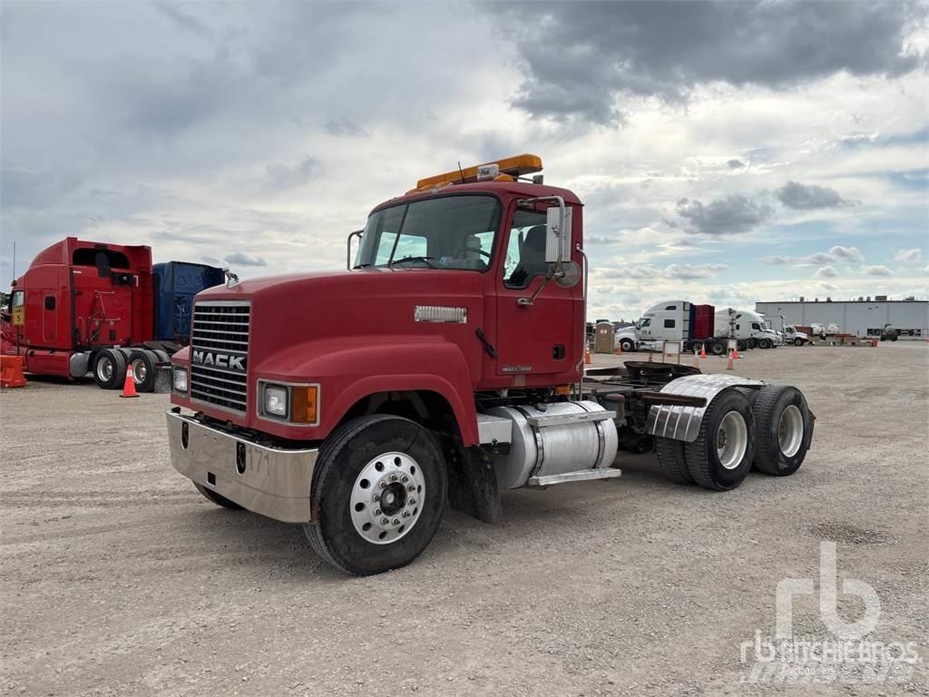 Mack CHN613 Naudoti vilkikai