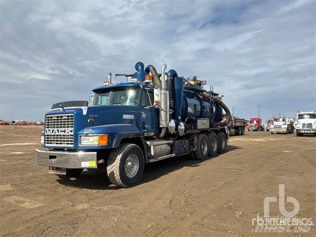 Mack CL713 Kombinuotos paskirties / vakuuminiai sunkvežimiai