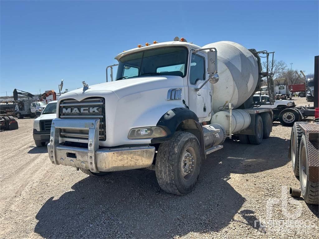 Mack CPT713 Betonvežiai